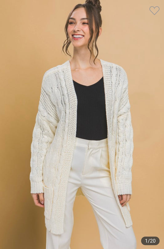 IVORY CABLE KNIT CARDIGAN