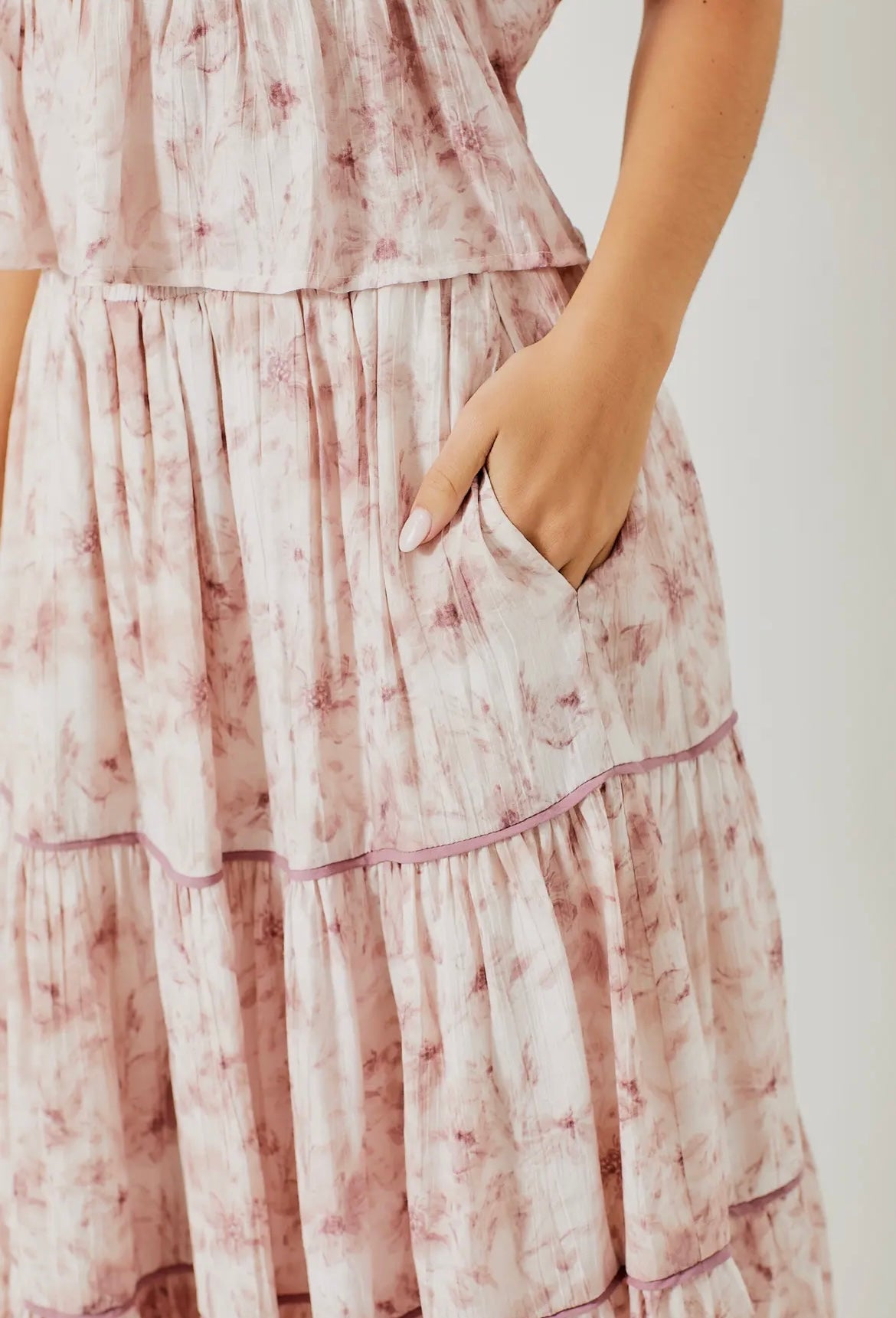 Floral Print Tiered Midi Skirt